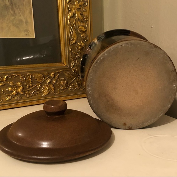 8037 Vintage Pottery Craft Jar with Lid Cocoa Brown Tan Black Knobbed Lid - Picture 3 of 13